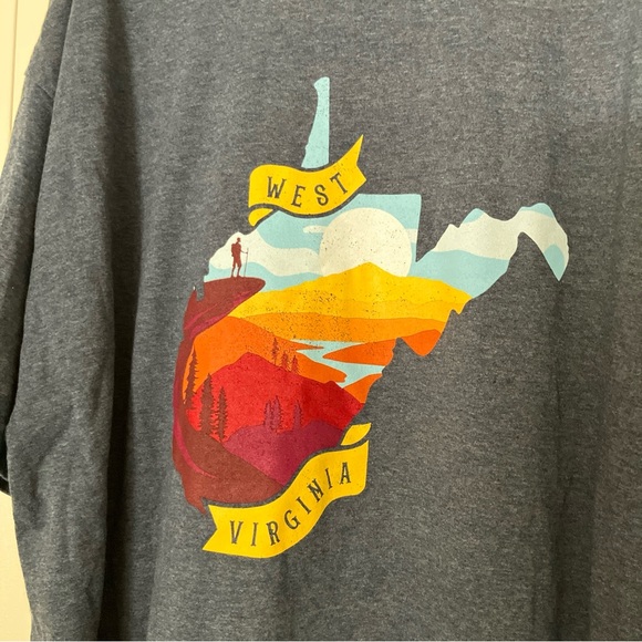 West Virginia Map Shape Souvenir Unisex XL Crewneck T Shirt  Short Sleeve Gray - Picture 4 of 6